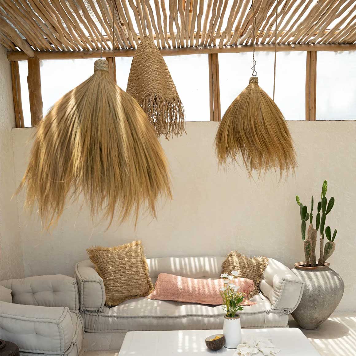 Seegras Lampenschirm Seegras Lampe Pendelleuchte Rayung Hütte Gras Lampe der Marke Bazar Bizar Boho Style Hängelampe im Bali Soulbirdee Lampenshop außergewöhnliche Lampen Esstisch Pendelleuchte