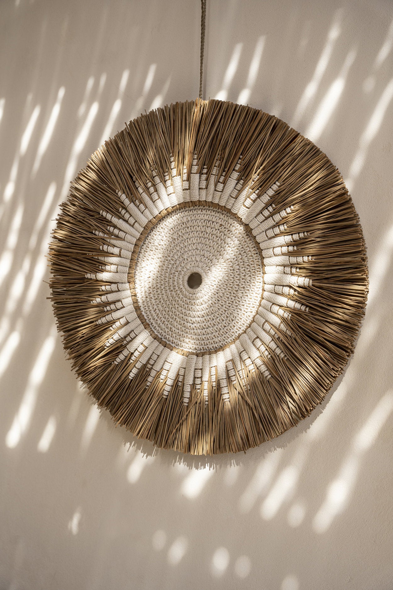 Marokkanische Wanddeko Boho-Chic ♥ Handgefertigt aus heller Baumwolle und Raffia Soulbirdee Shop