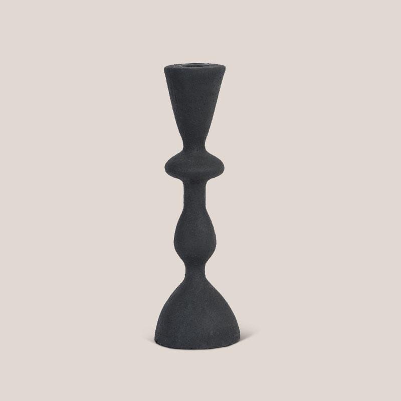 Schwarze Kerzenhalter von der Marke Urban Nature Culture. Kerzenständer für Stabkerzen und die Winterdeko bei Soulbirdee online kaufen | Onlineshop für Wohndeko
