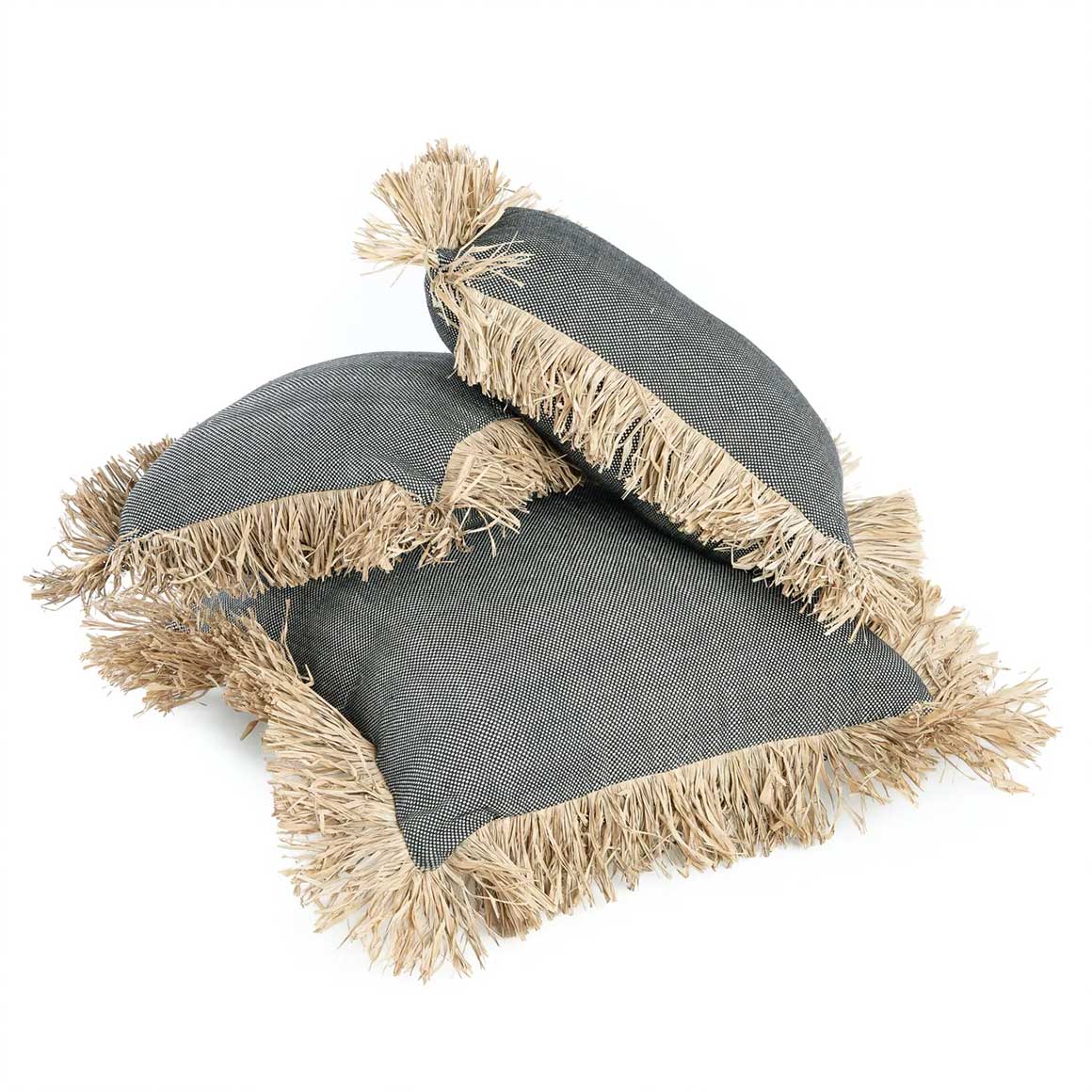 Dekokissen mit Fransen schwarz quadrat rechteck Ibiza Style Kissen mit Kissenfüllung Beach Club Interior von Bazar Bizar im Soulbirdee Onlineshop Kissen kaufen