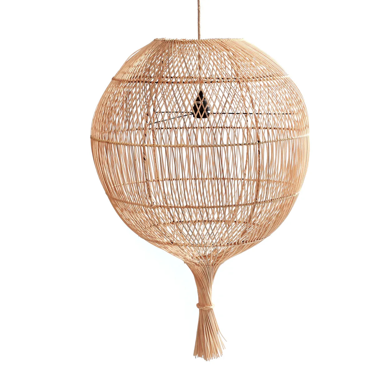 Rattan Lampenschirm Wantanhandgemacht rund Rattan Lampe aus Bali Originelles Design und hochwertiger Lampenschirm Boho Style Bazar Bizar Soulbirdee Onlineshop
