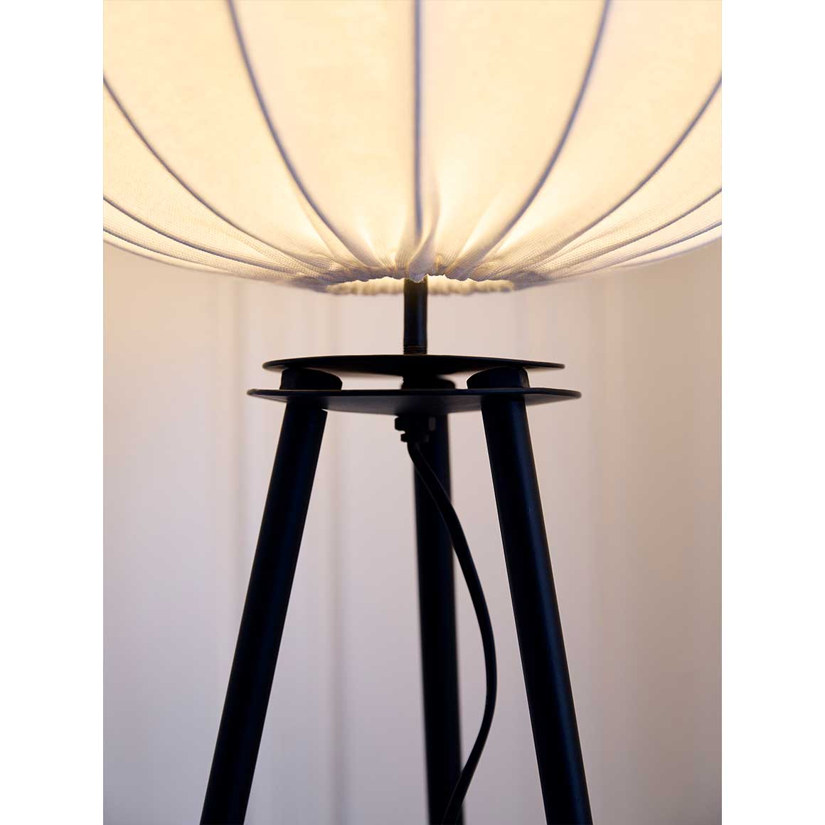 Stehlampe Wohnzimmer