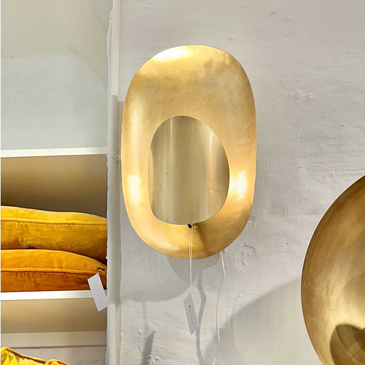 Lampe für die Wand Boho Style Wandlampe in gold moderne Wandleuchte Bungalow DK im Soulbirdee Lampenshop ✓ goldene Lampe kaufen ✓ Wanddeko mit Licht