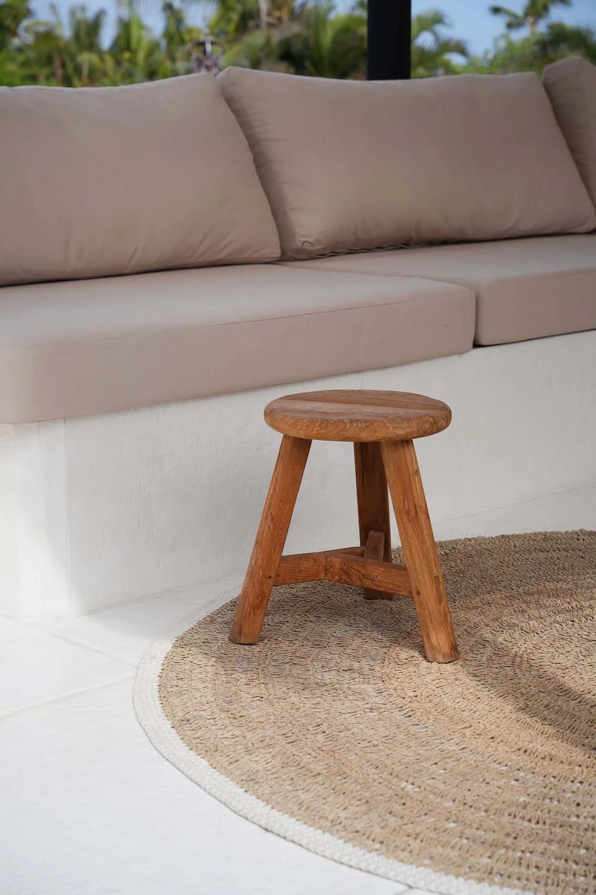 Kleiner Holzhocker aus recyceltem Teakholz ✓ Vintage Deko – Soulbirdee