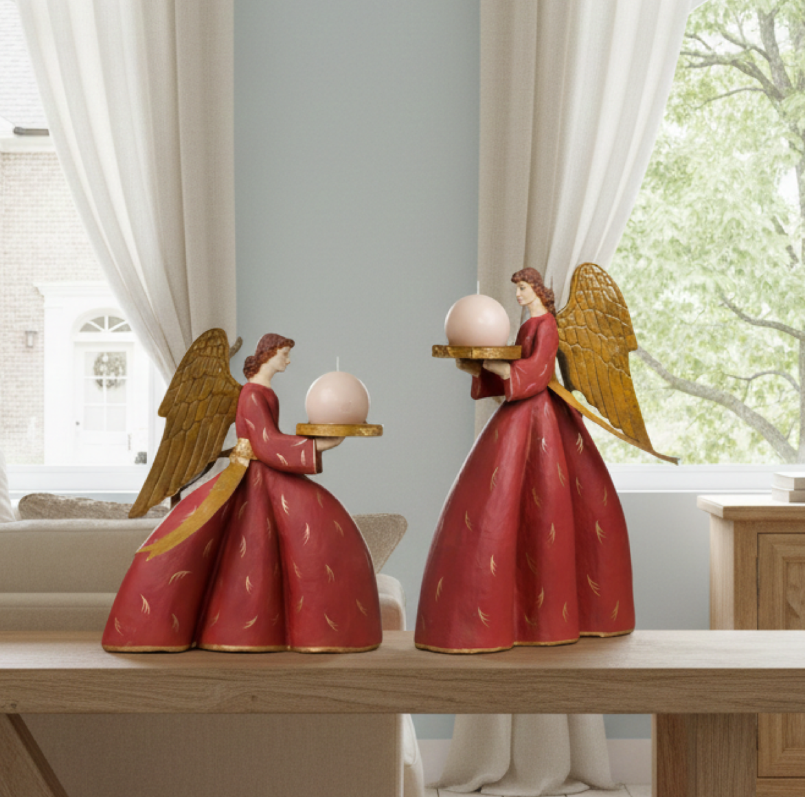 Engelfiguren von Meander in Rot und Gold als vintage Kerzenhalter und deko im Landhaus Stil