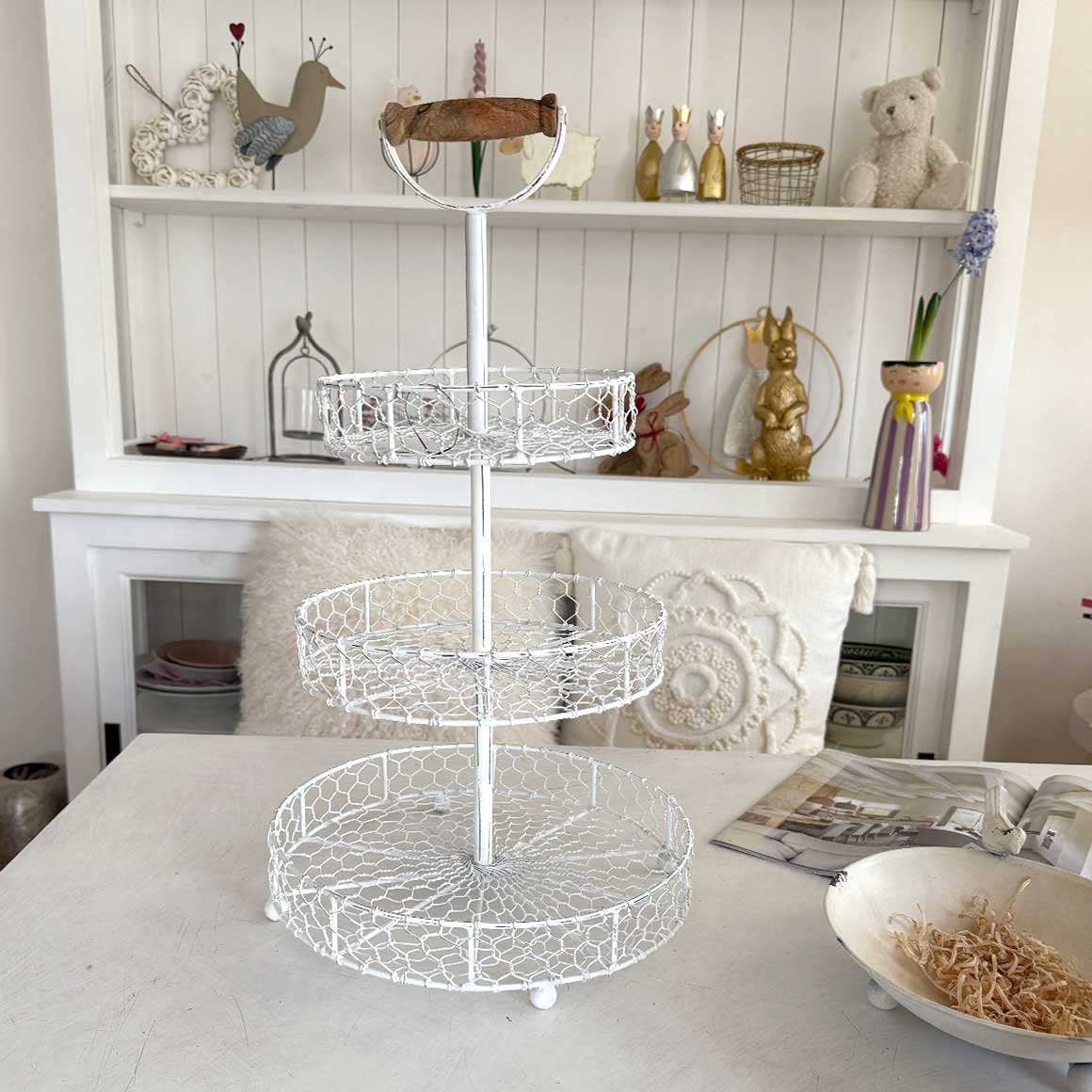 etagere shabby Landhaus deko weiss 3 etagen soulbirdee onlineshop deko