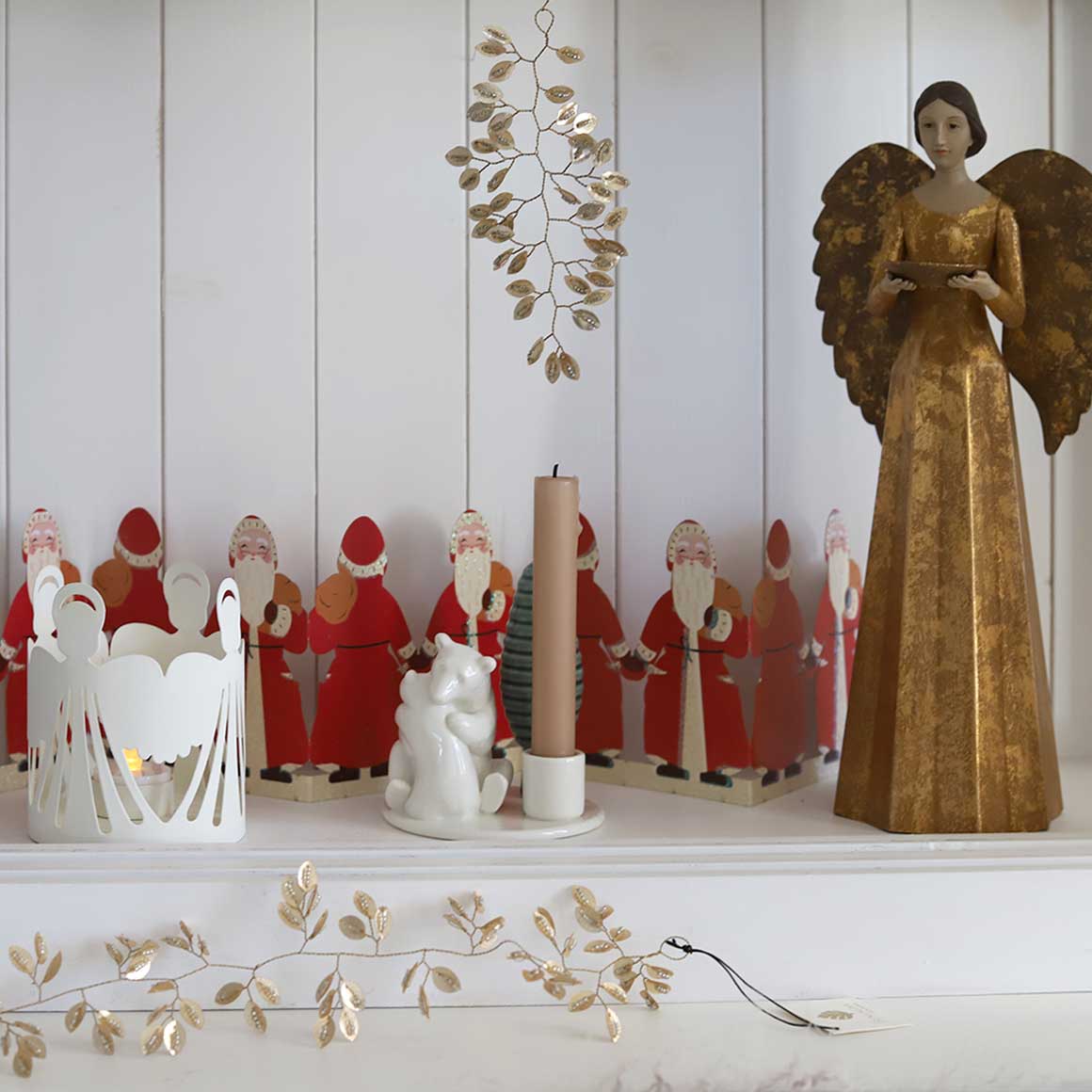 Nikolaus Deko Weihnachtsengel Gold Girlande Bungalow Weihnachtsdeko soulbirdee onlineshop weihnachtsshop lichthaus Adventsdeko Weihnachten Deko Pferd Engel Windlicht Kerzenhalter Rosette Ornament