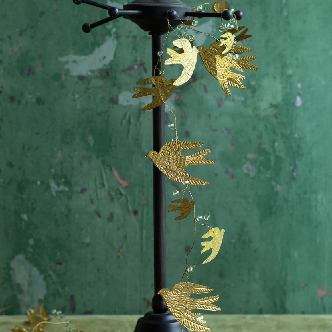 Girlande mit Schwalben Gold