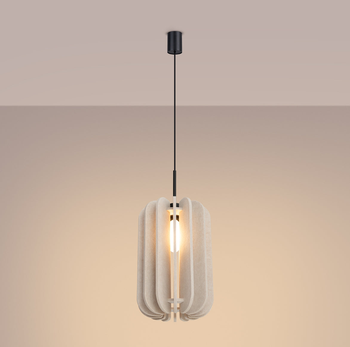 Hängelampe beige filz schmal hoch schalldämmend esstischlampe