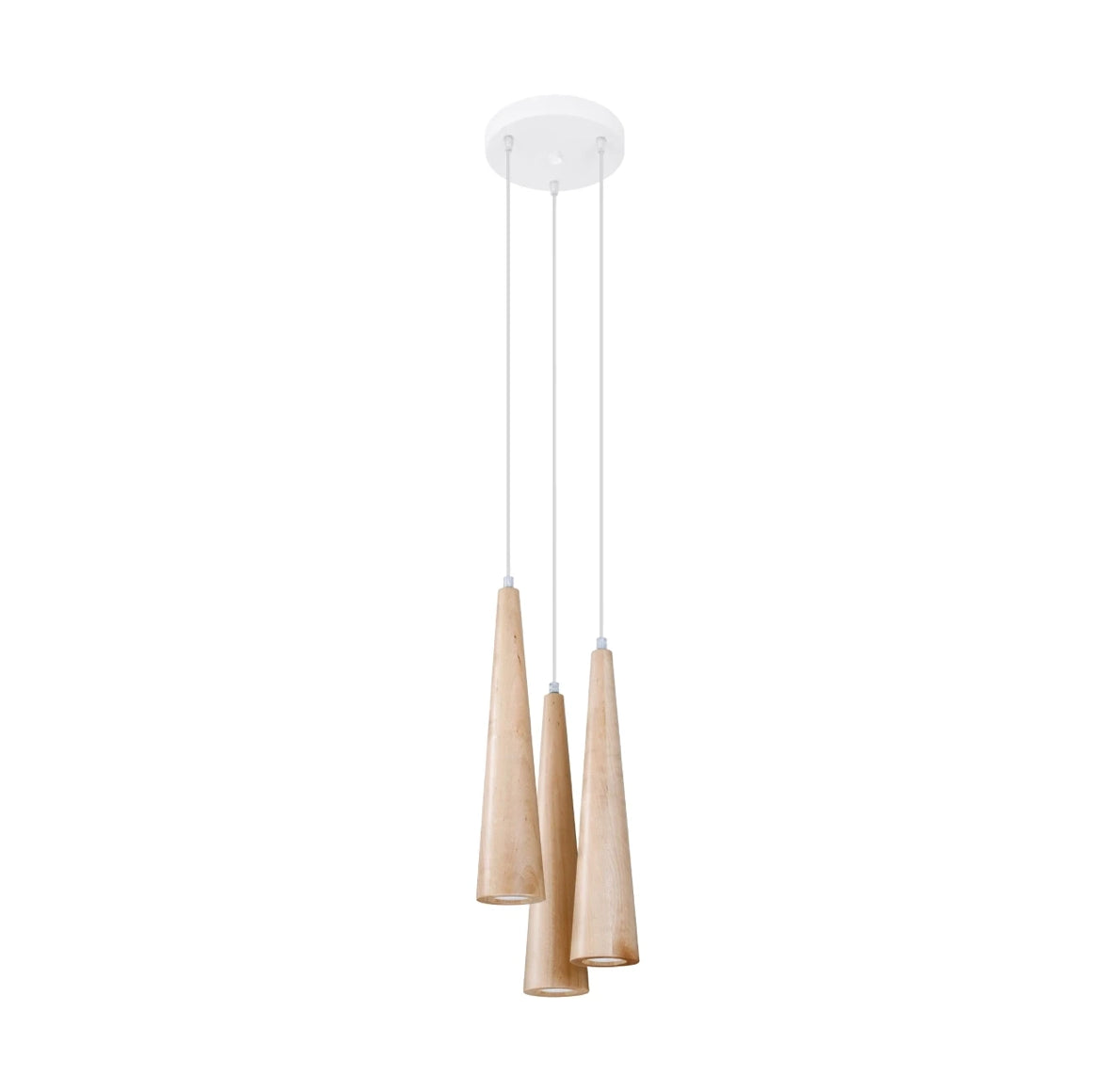 3-flammige Pendelleuchte aus Holz SULA Trio über einem runden Esstisch.