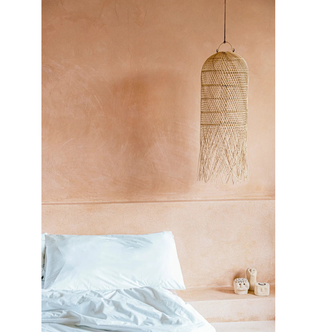 Lampenschirm als Hängelampe im gemütlichen Boho Schlafzimmer