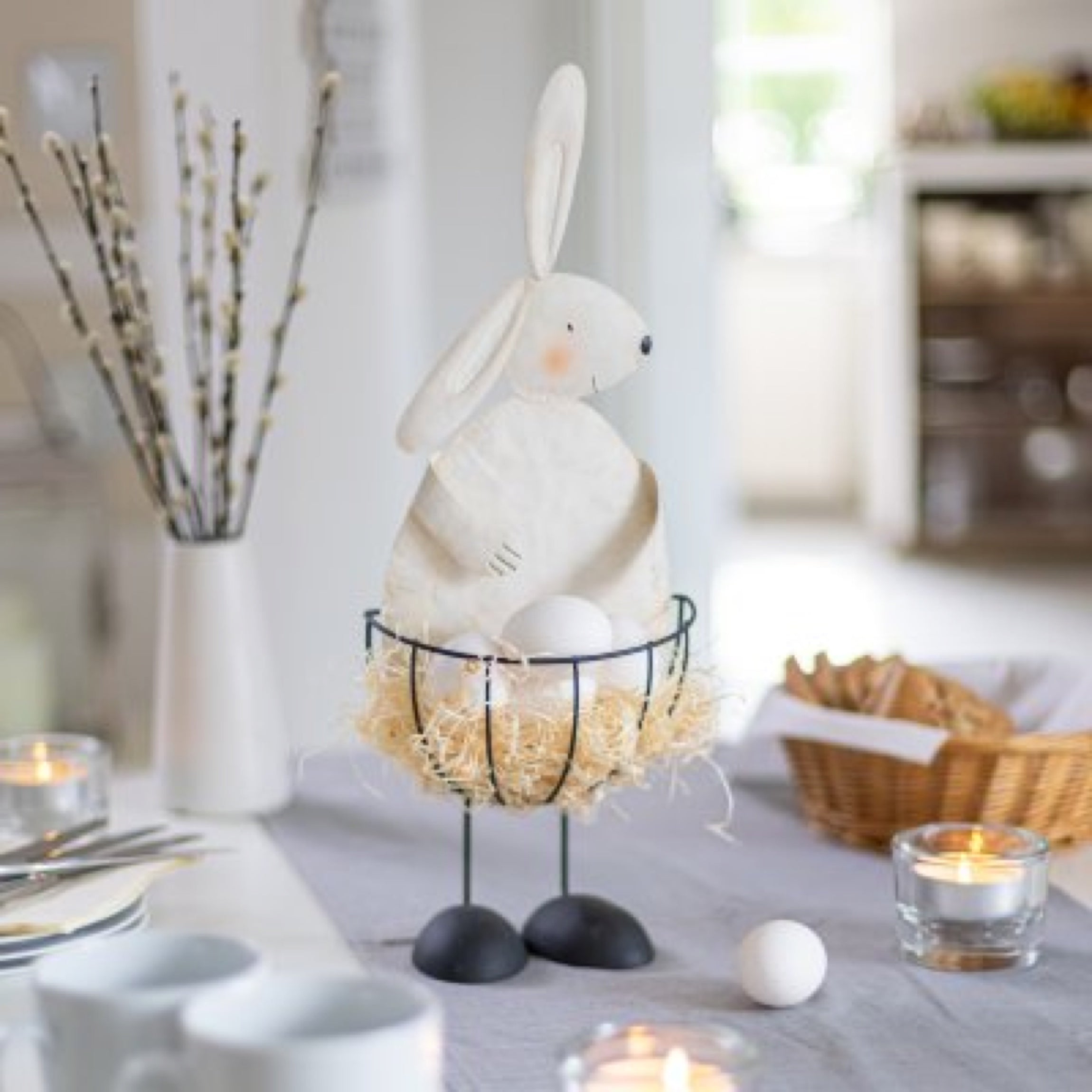 Osterdeko Osterhase Hase mit Korb Osterhase Deko Landhaus Stil Soulbirdee Onlineshop Baden Blech Figur Ostern