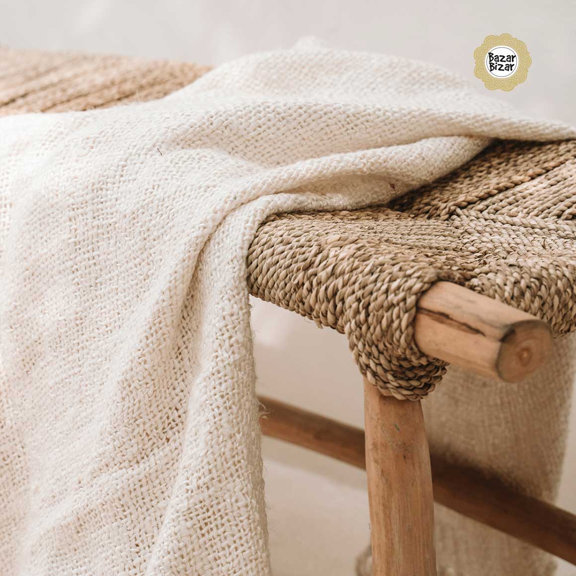 holzbank detail bank sitzbank strandhaus ibiza PORTO 120 Bank TeakHolz Seegras Bazar Bizar kaufen