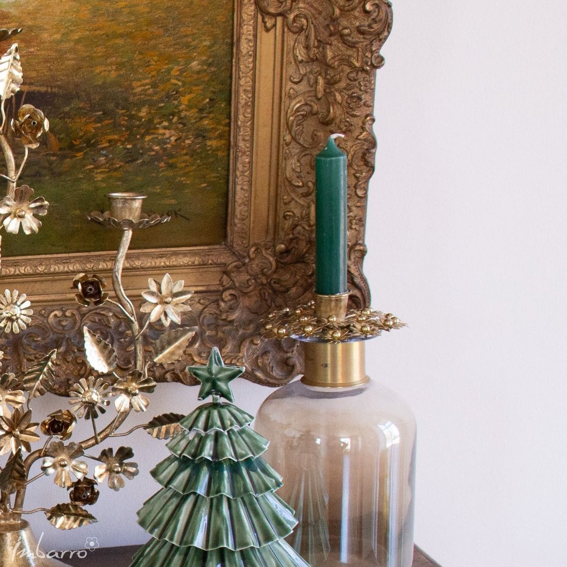 Nachhaltige Deko-Idee: Kerzenhalter Bottle verwandelt Flaschen in ausgefallene Boho-Leuchter aus Messing.