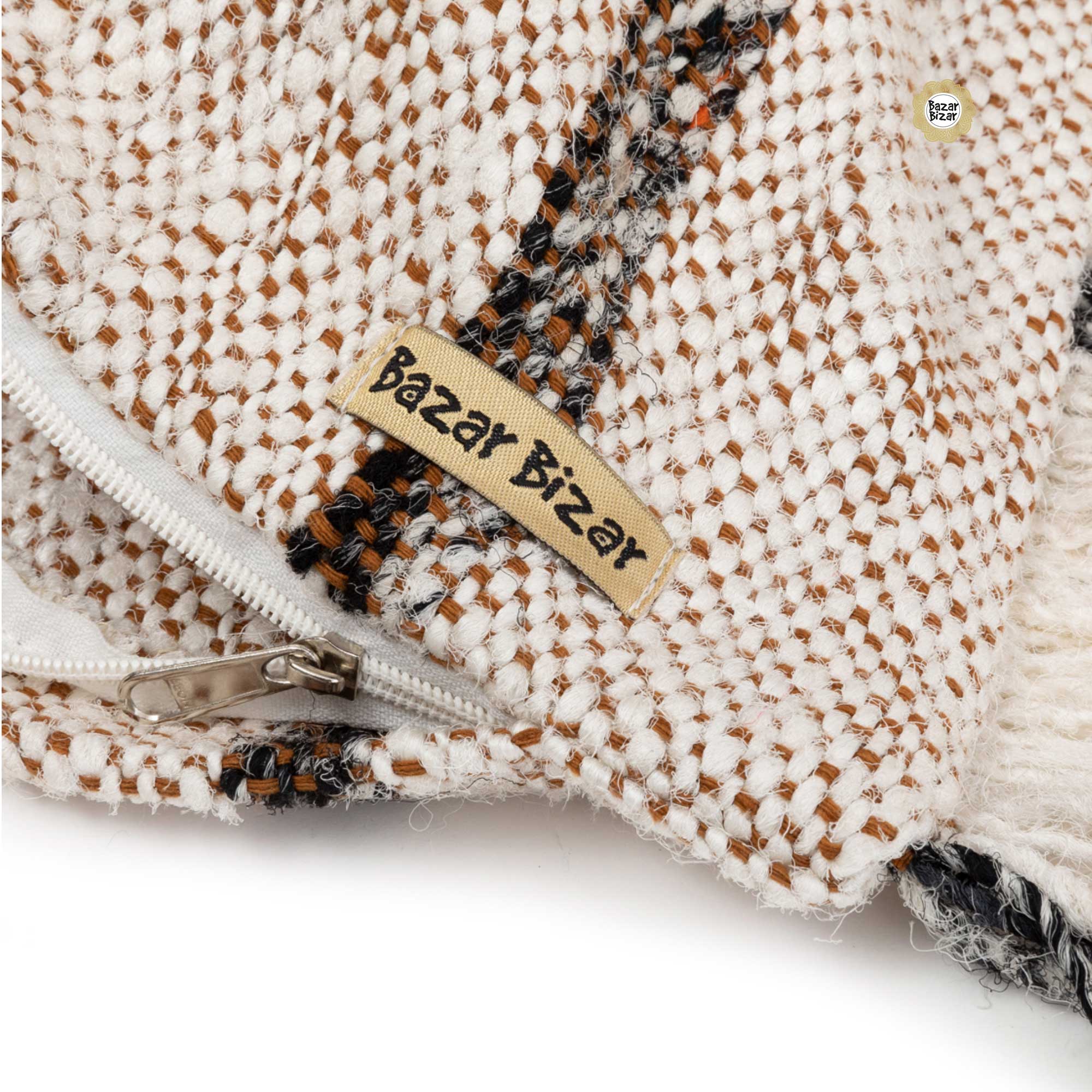 Kissen Sofakissen Bohemian white Gee Bazar Bizar Detail Reissverschluss Weiss Boho Dekokissen Soulbirdee Online Shop