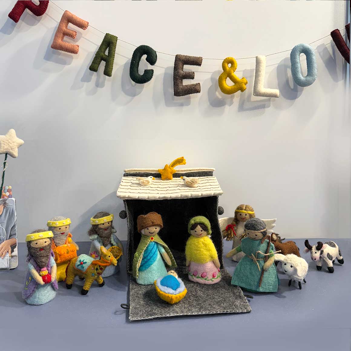 krippe deko weihnachtsdeko Advent Krippenfiguren spielen filz adventsdeko kinder soulbirdee onlineshop