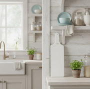 Weißes Tapasbrett lang aus Altholz als Küchendeko im hellen modernen Landhaus Stil