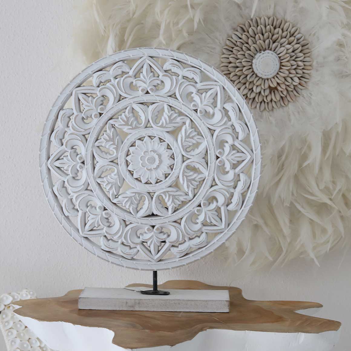 Mandala Weiss Ornament Holz Stehende Deko Boho Deko aufsteller rund Statue Deko auf Konsole Boho Style Soulbirdee Onlineshop