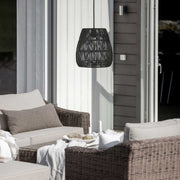 Outdoor Hängelampe SAIGON in Schwarz aus wetterfestem PolyRattan von Prhome bei Soulbirdee Lampenshop