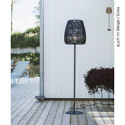 Outdoor Stehlampe in 2 Farben Terrassenlampe | Outdoor Lampe | Terrassenlampe Stehend | Stehlampe Schwarz Metall | Beleuchtung Terrasse | Lampenfuß Metall Schwarz Lampenschirm Poly Rattan Lampenshop Soulbirdee