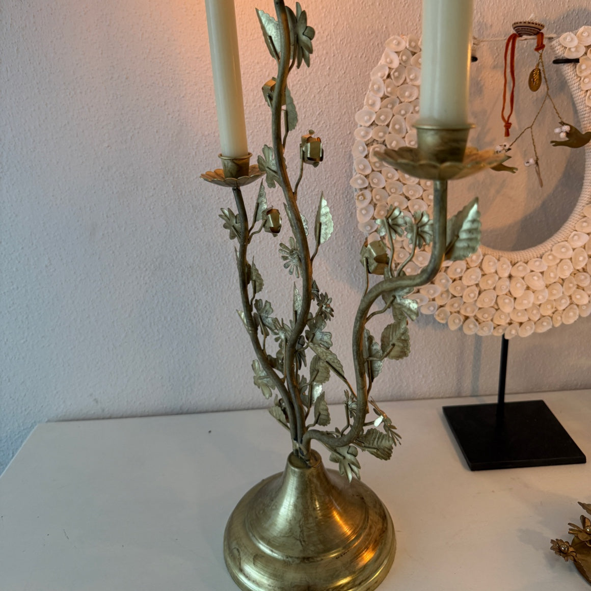 Rückseite Kerzenständer Maria imbarro Soulbirdee gold