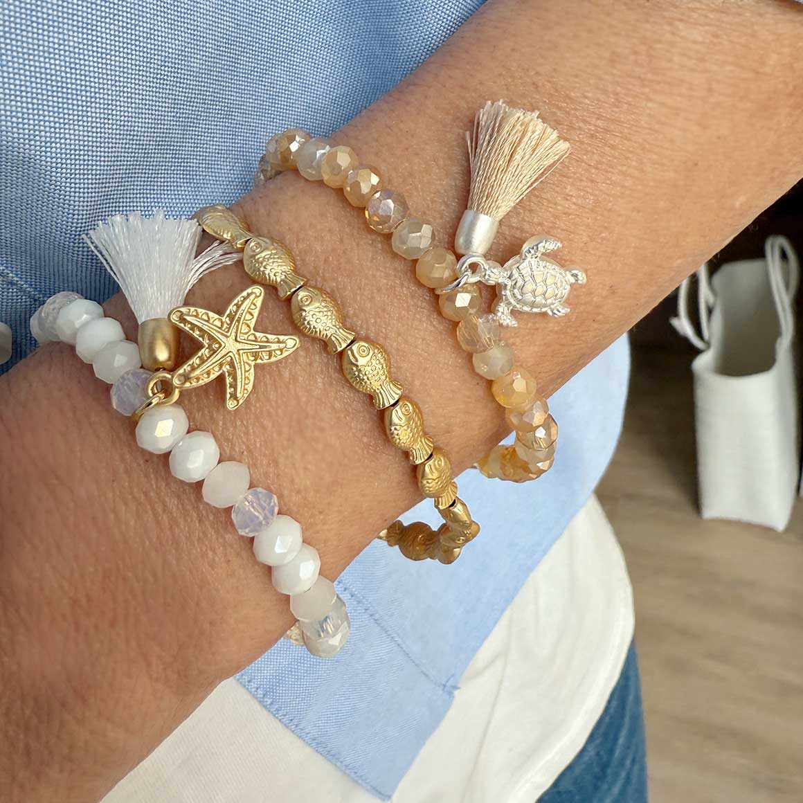 schmuck Armbänder gold beige weiss Modeschmuck geschenk hippie ibiza onlineshop soulbirdee