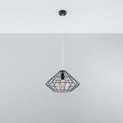 Moderne Lampe Pendelleuchte Metall schwarz Beleuchtung Wohnzimmer konisch skandinavische Hängelampe Industrial style Polen europäisch Scandi nordisch Pendelleuchte kaufen Soulbirdee Onlineshop Lampenshop