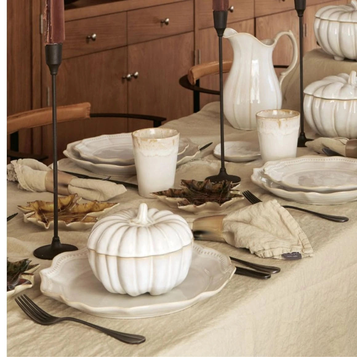 Herbst Geschirr mit Teller in Blatt Design Forest