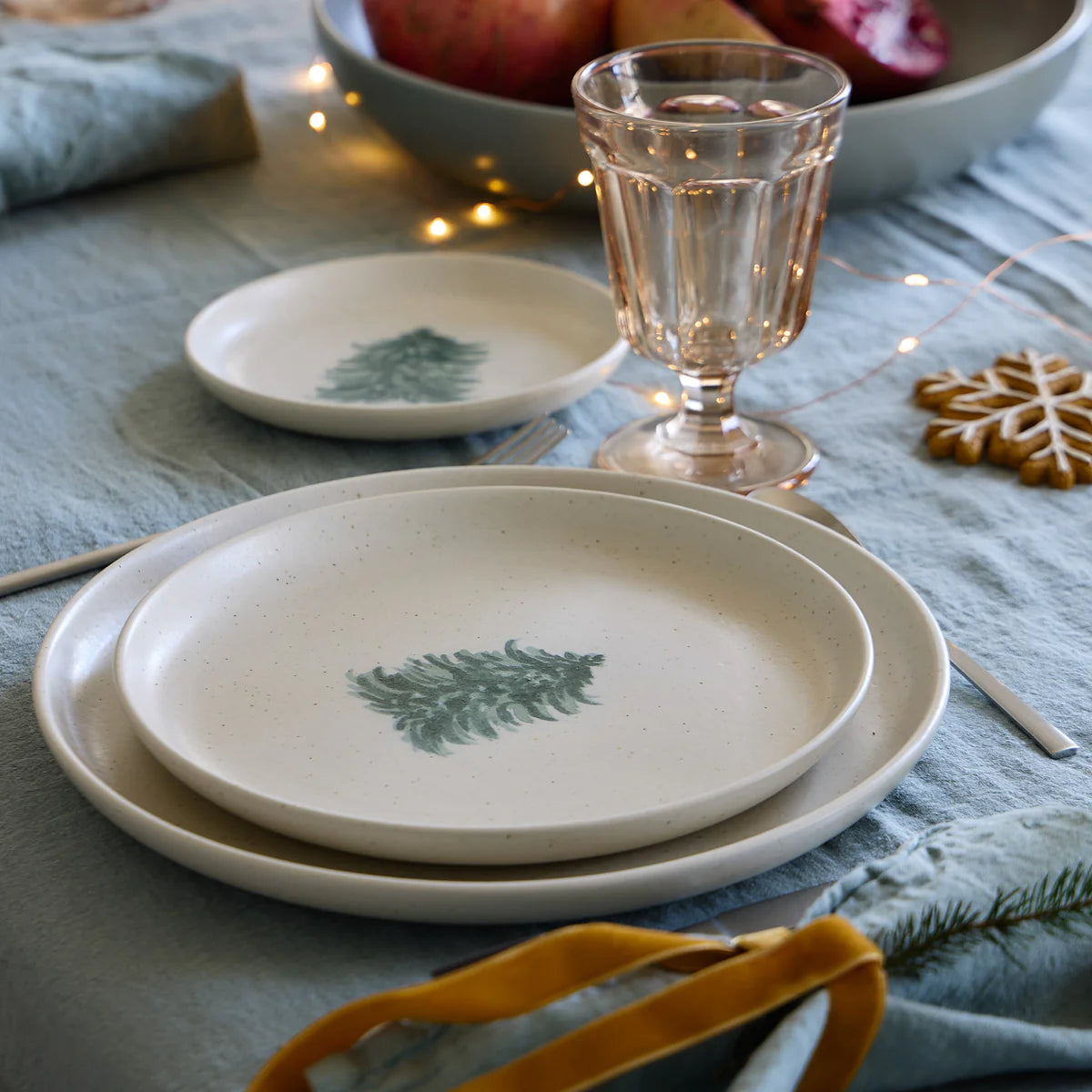 Festliche Kuchenteller aus Portugal für Advent und Weihnachten