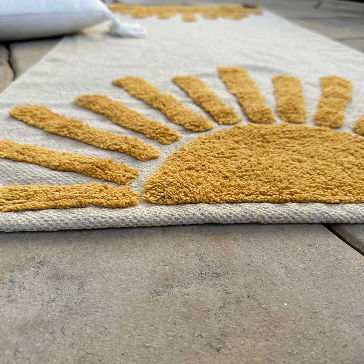 TeppichLäufer hochflor fransen muster gelb kurkuma beige Badteppich | Badezimmer Teppich | Kinderzimmer Teppich | Teppich kaufen | Sonne Gelb Baumwolle 140x70 | Soulbirdee Onlineshop