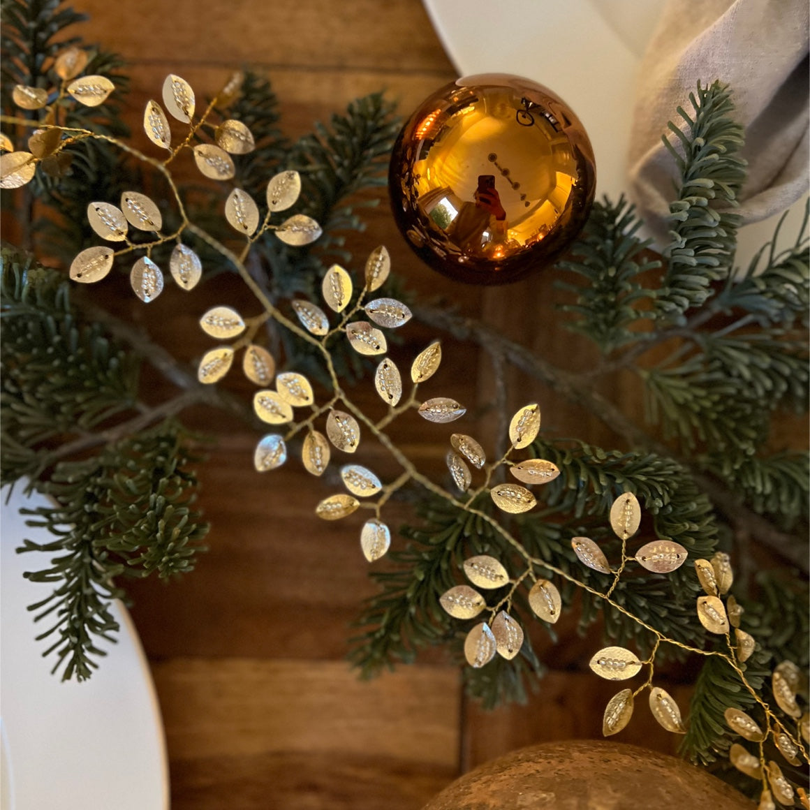 tischdeko elegant festlich weihnachten weihnachtsdeko glamour tisch mitte Girlande bungalow soulbirdee