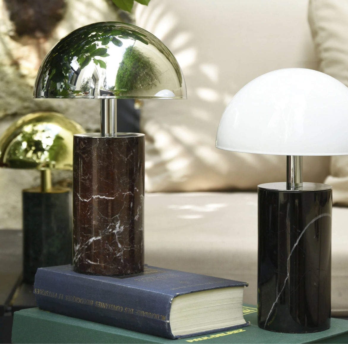 moderne tischlampe LED akku tragbar schwarz weiss baccaris marmor rund soulbirdee onlineshop