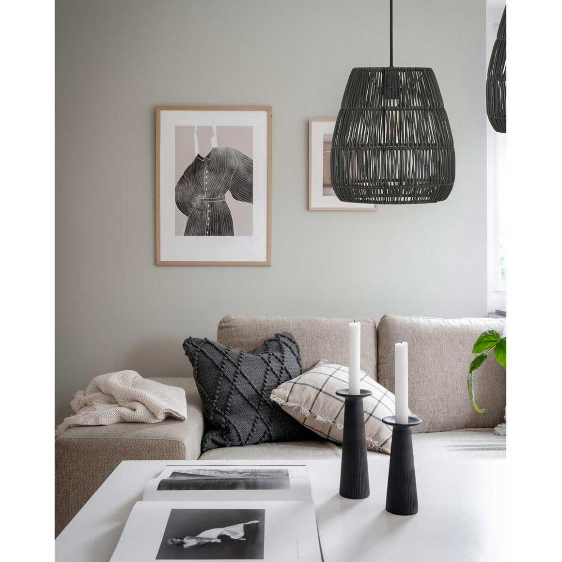 wohnzimmerlampe modern hängelampe schwarz lampe für das wohnzimmer rattanlampe geflochten rattan lampe kaufen wohnzimmer schlafzimmer flur wohnzimmerlampe hängend lampenshop soulbirdee wohnzimmerlampe decke